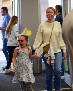 Sunday is coming 🙌 If you’ve been looking for a sign… this is it. We saved you a seat, and we'll be so excited to see you! Go to lcc.org  to learn more.
